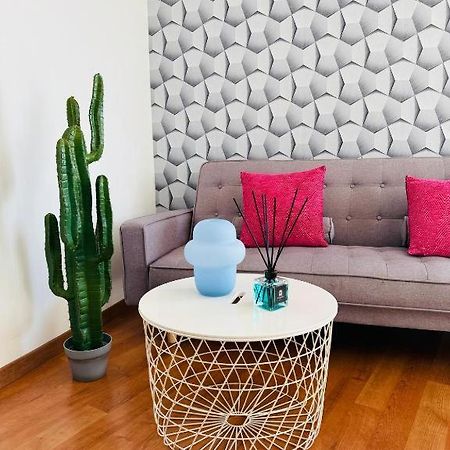 Comecasa 2 Bedrooms Apartment 450Mt From Duomo Milaan Buitenkant foto