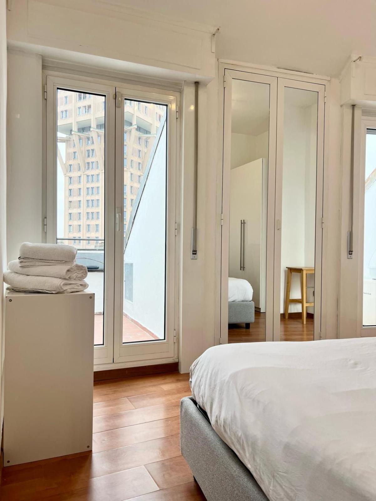 Comecasa 2 Bedrooms Apartment 450Mt From Duomo Milaan Buitenkant foto