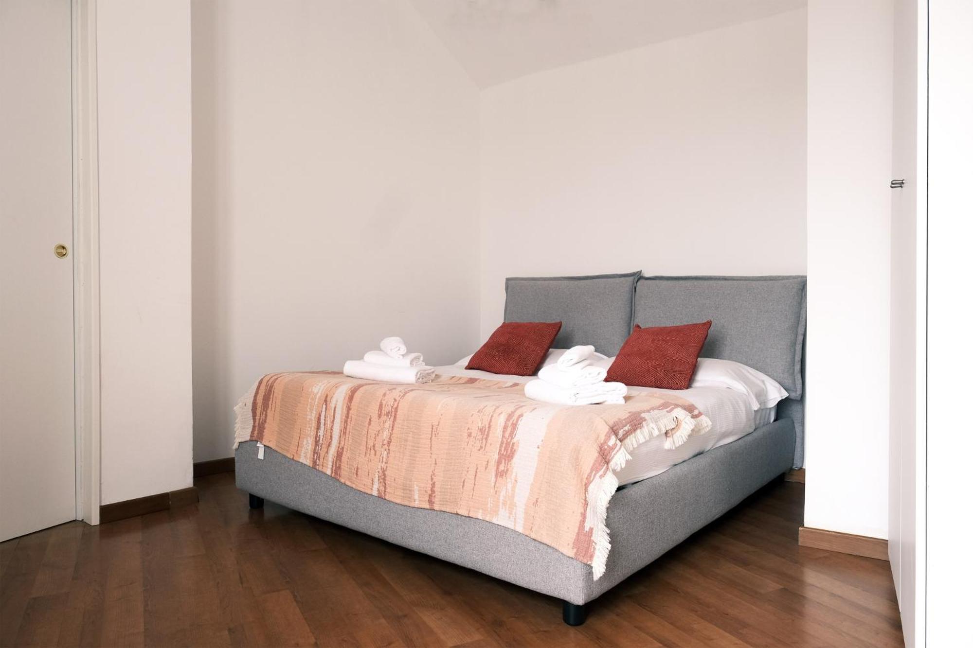 Comecasa 2 Bedrooms Apartment 450Mt From Duomo Milaan Buitenkant foto